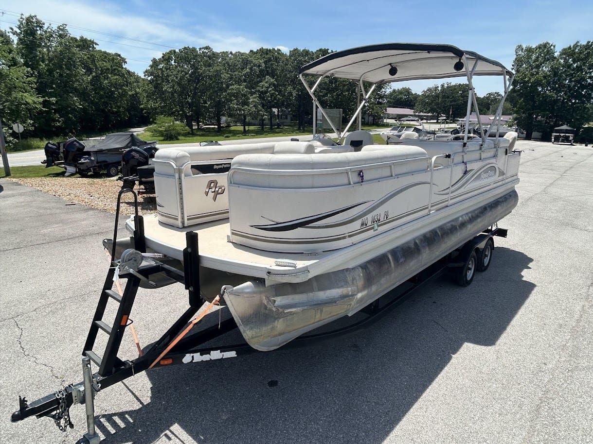 2003 Godfrey 2400F - 4