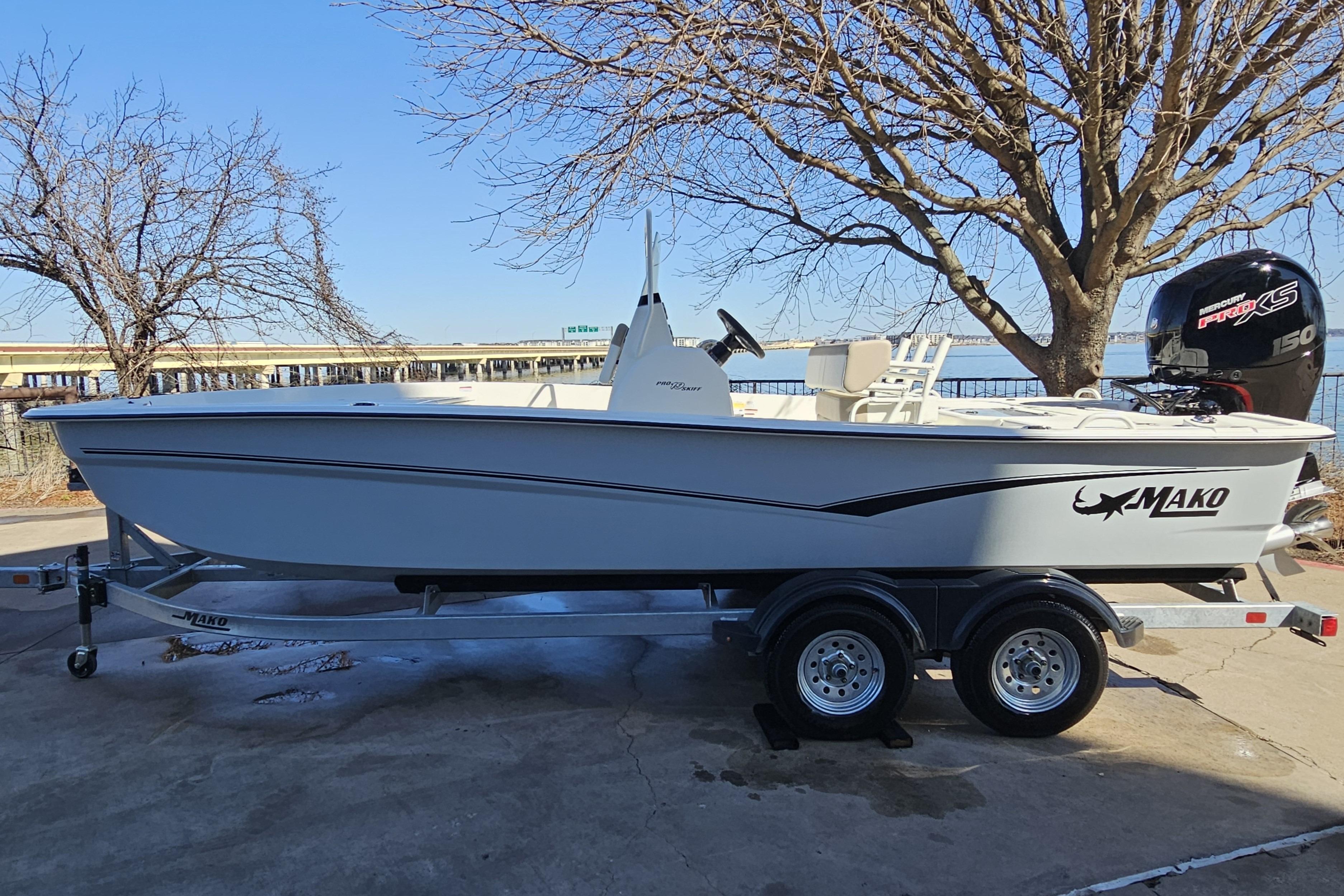 2026 Mako Pro Skiff 19 CC