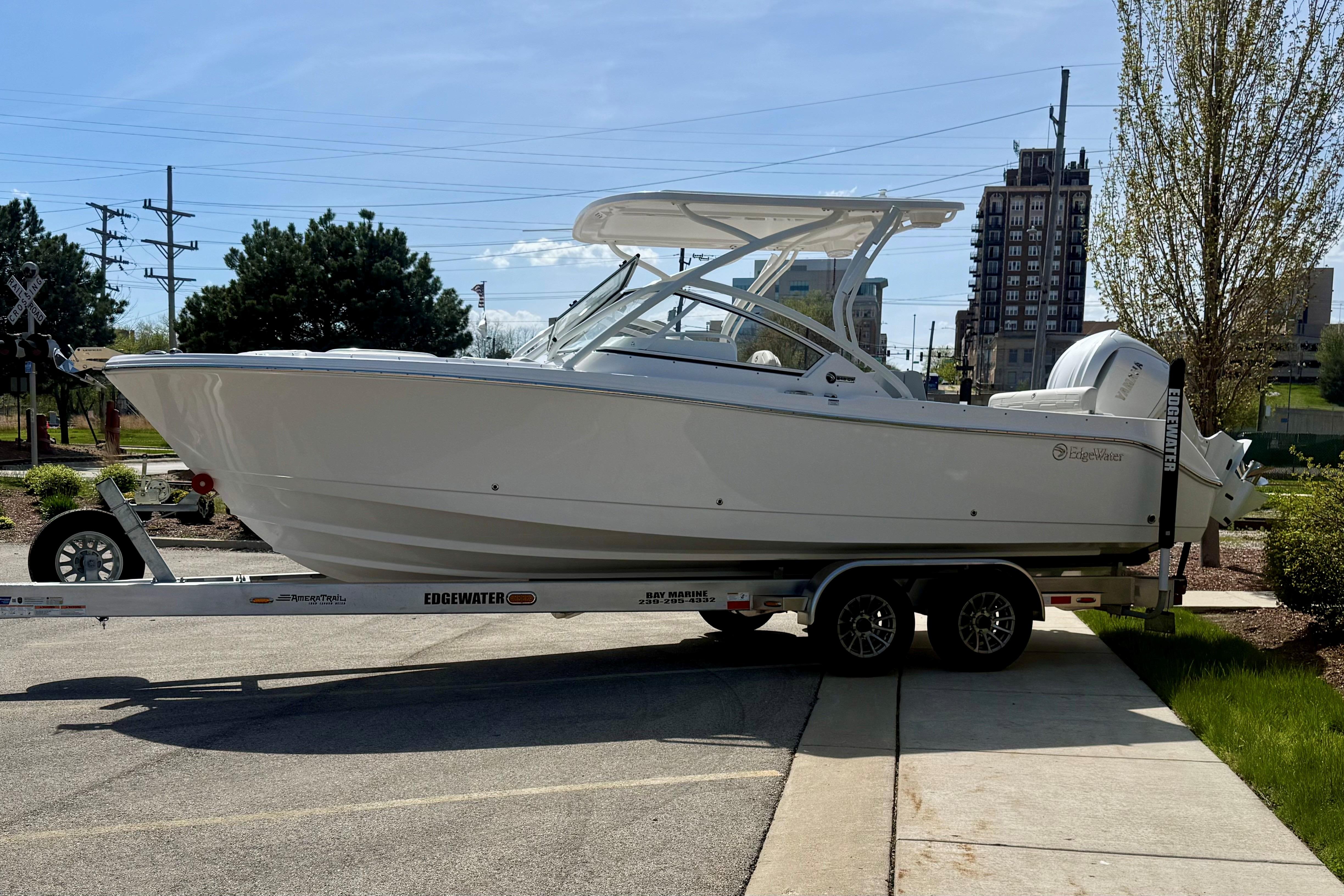 2026 Edgewater 248CX Crossover
