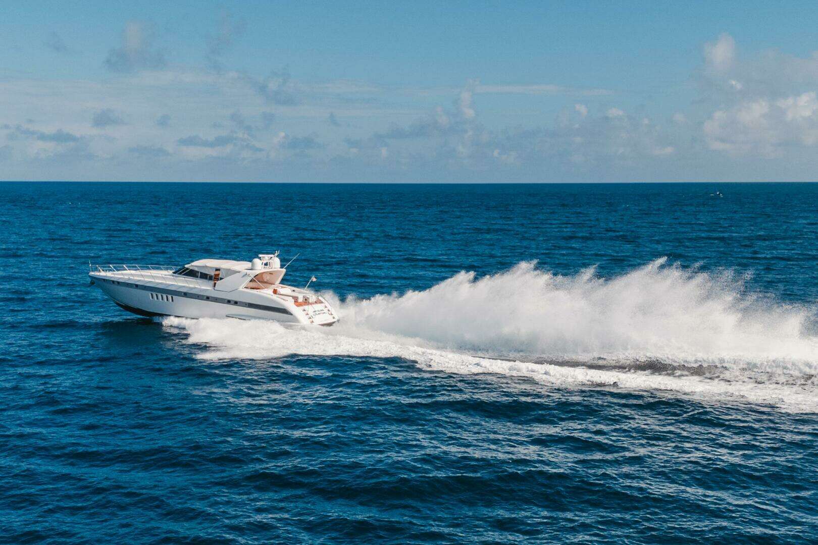 2001 Mangusta 80 - Image 5