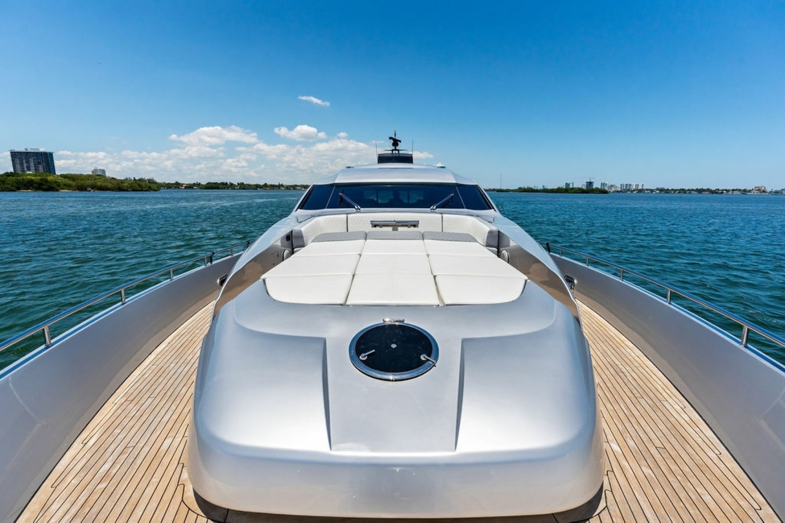 2012 Pershing 92 - Image 16