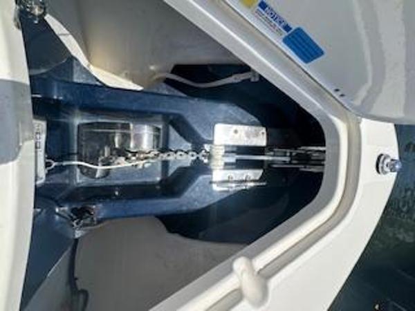 2011 Pursuit C 280 Center Console - 28