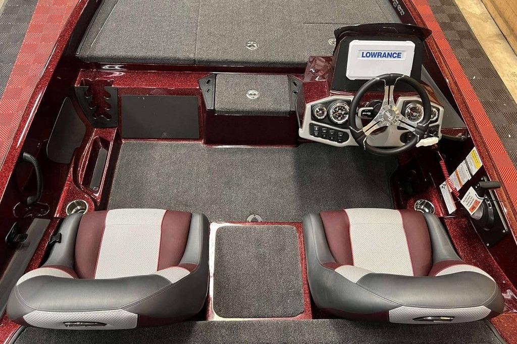 2026 Ranger Z185 boat interior with dual seats, steering wheel, and Lowrance display.