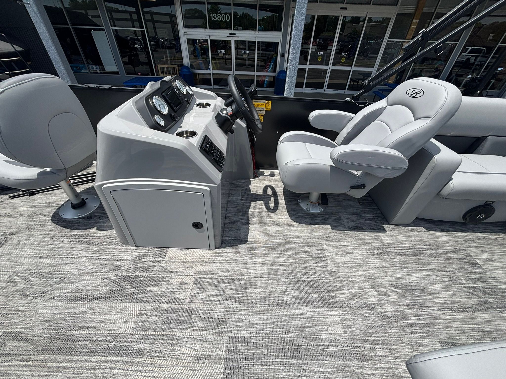 2027 Bentley Pontoons 200 Fish CWT - 17