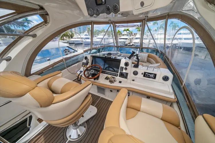 2007 Sea Ray 52 Sedan Bridge - Image 24