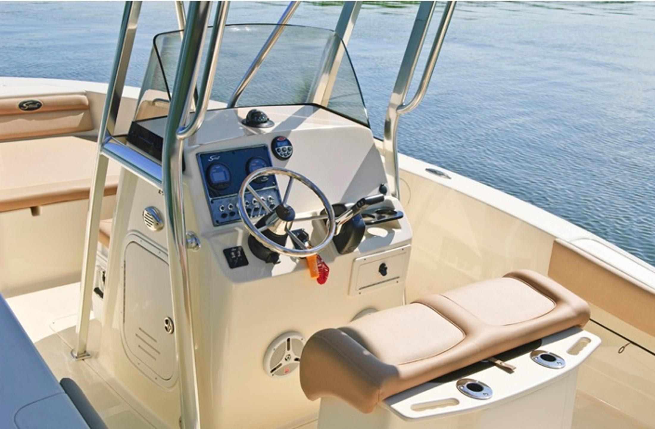 2023-Scout-195-Sportfish-MarineMax
