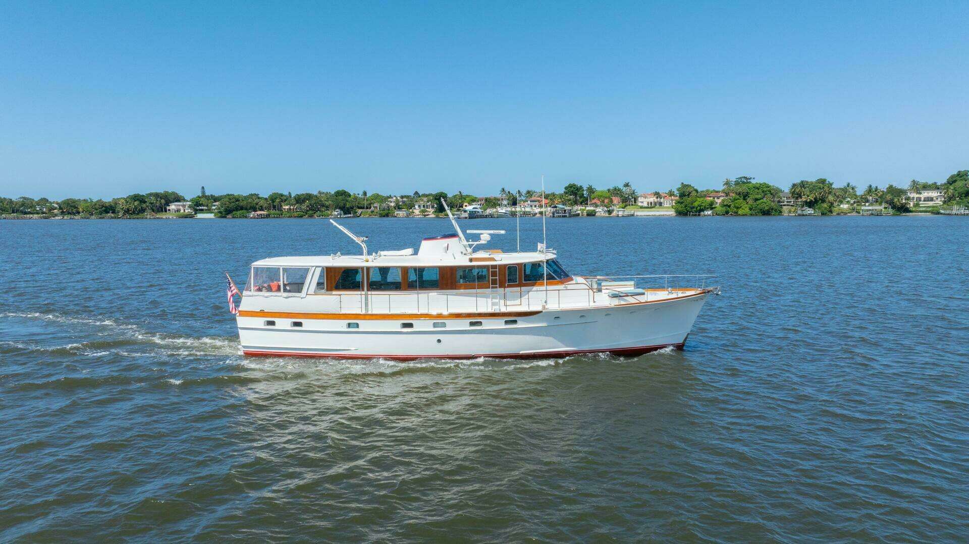1970 Trumpy Houseboat - Image 38