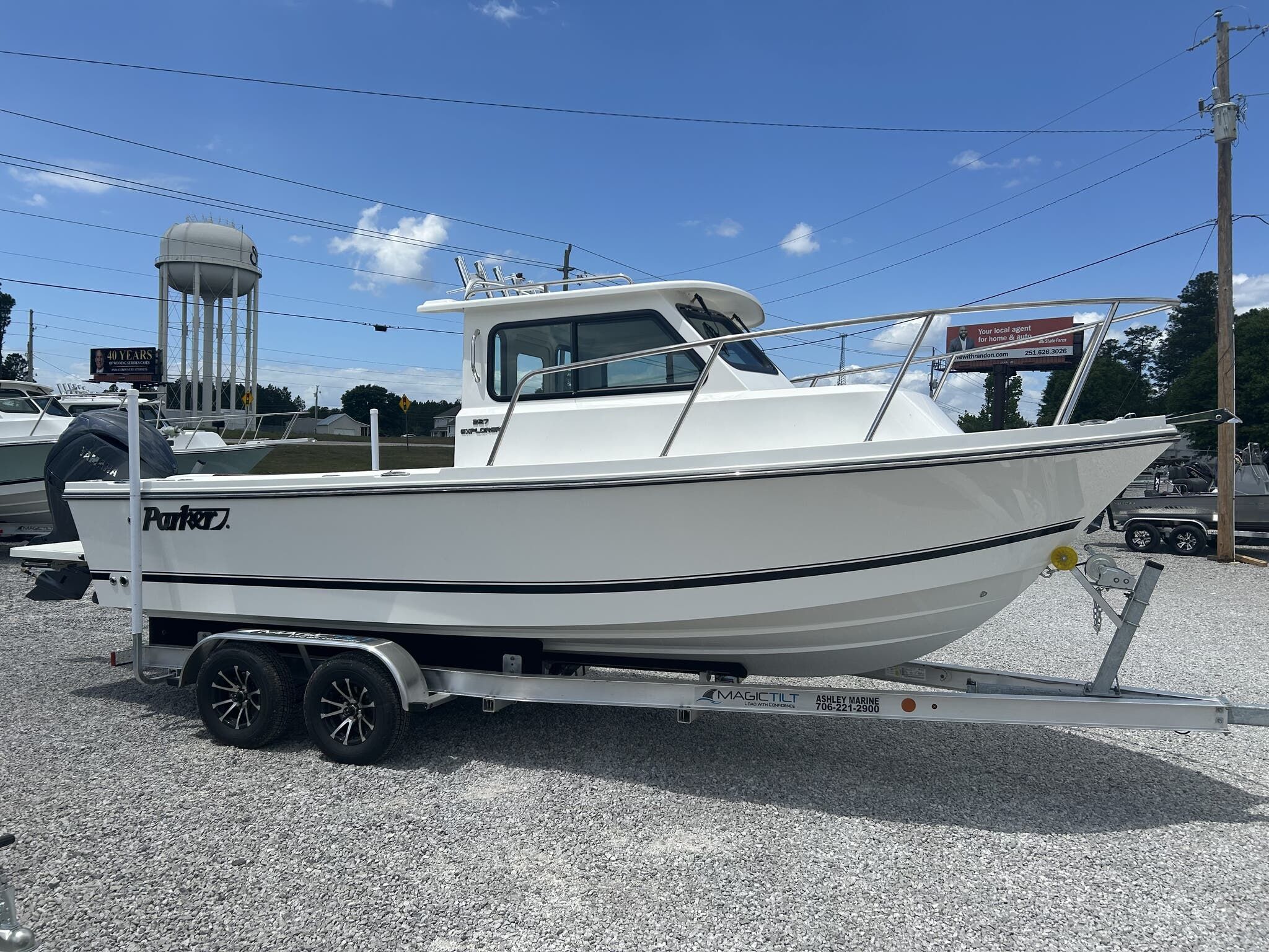 2026 Parker 227 Explorer WITH AC AND SEAKEEPER RIDE