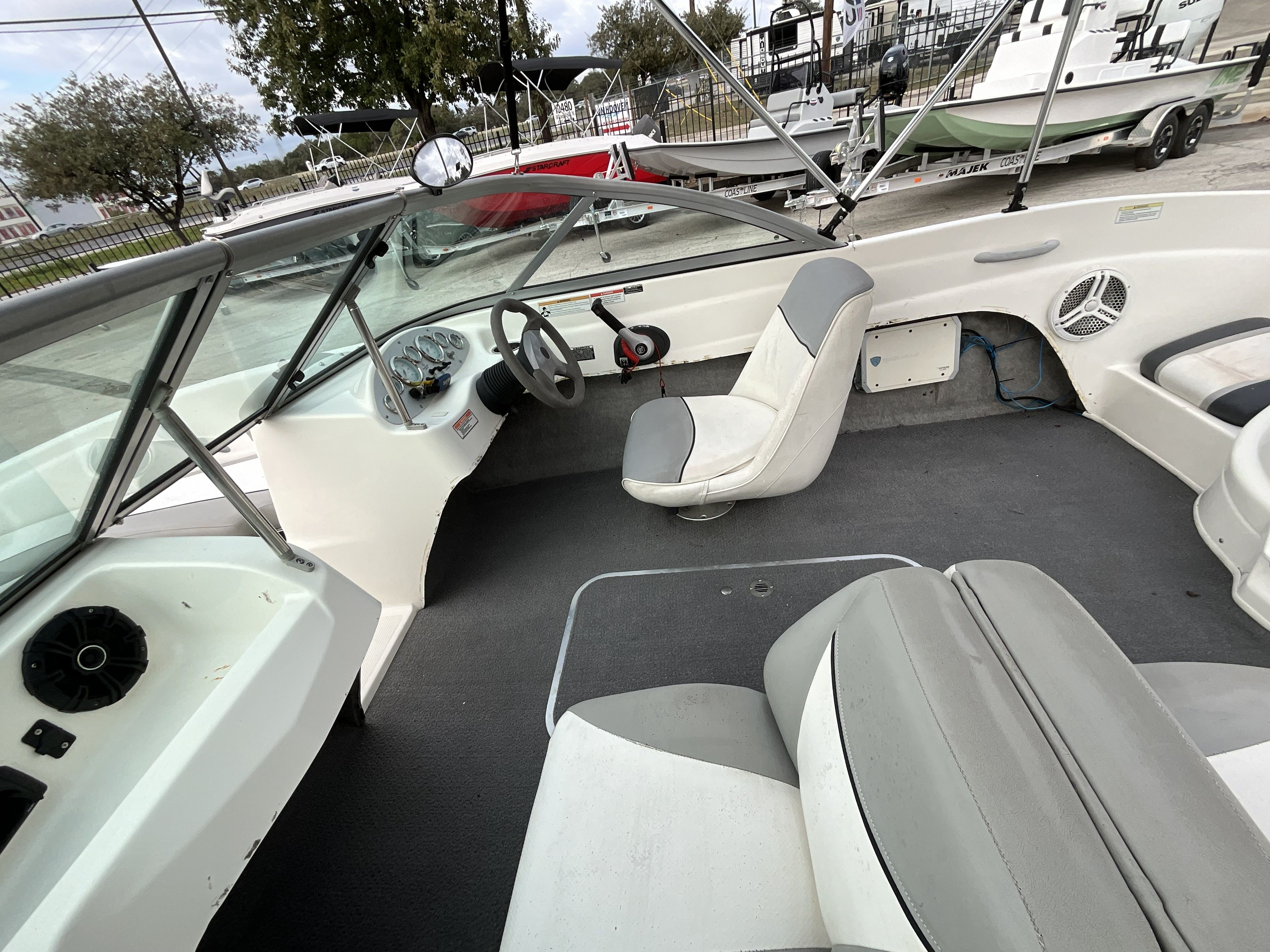 2011 Bayliner 175 Bowrider - 14