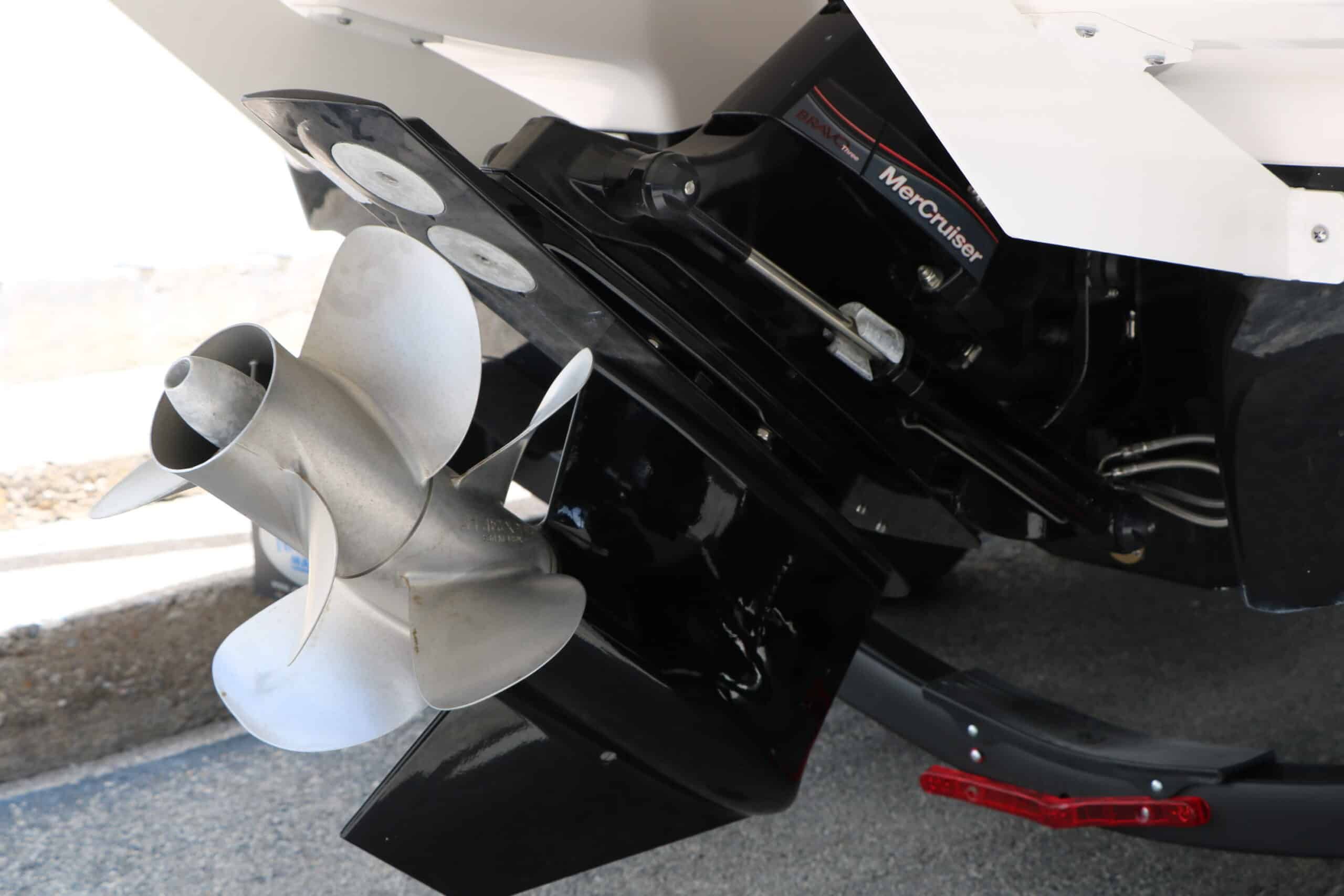 2025 Chaparral 23 SSi - 17