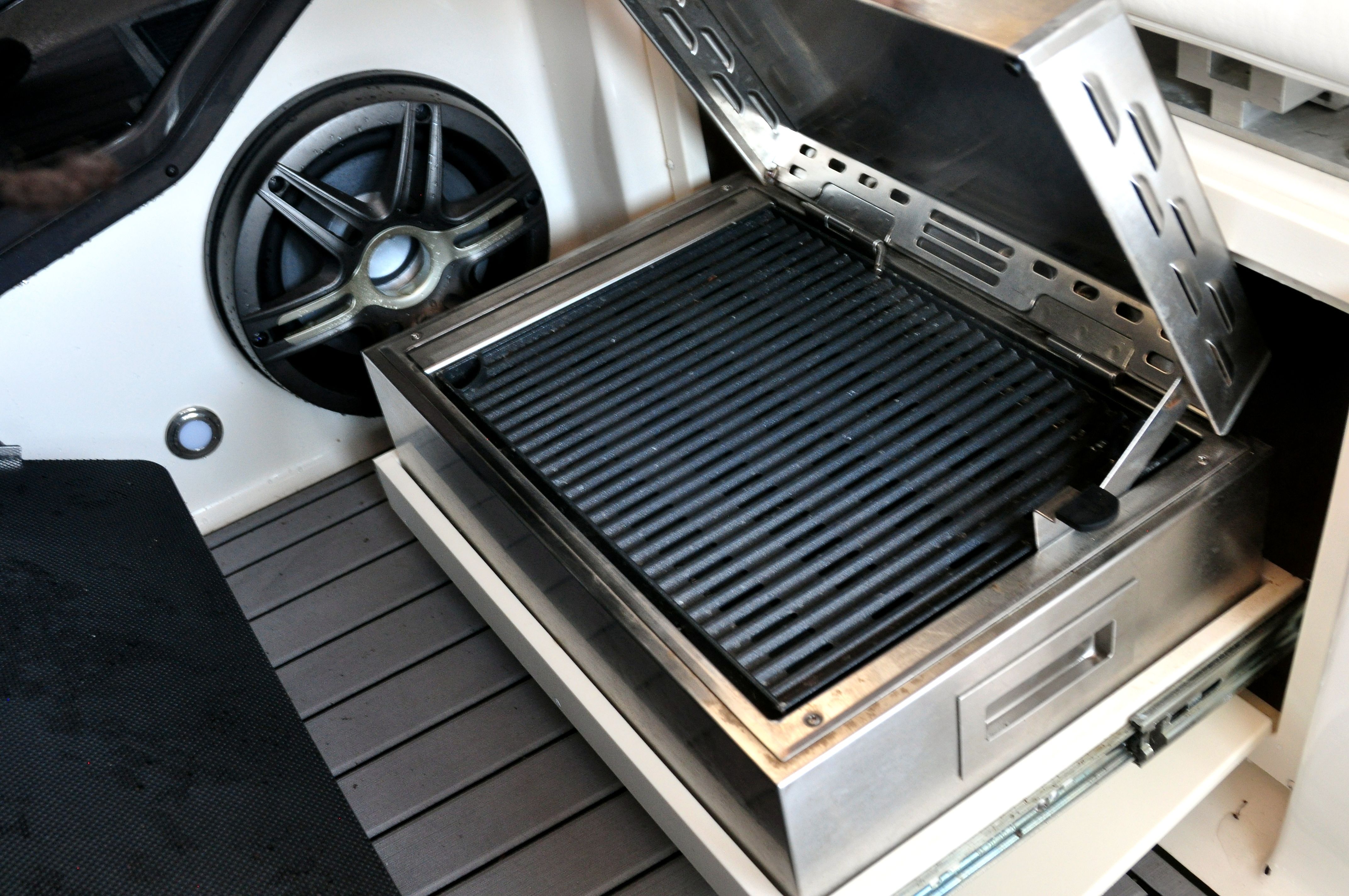 2014 Monterey 328SS Super Sport - 65