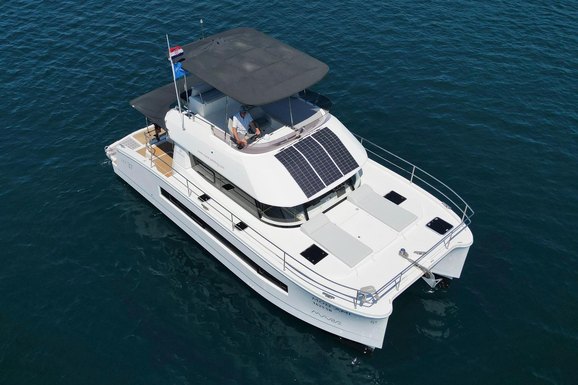 2019 Fountaine Pajot Motor Yacht 37
