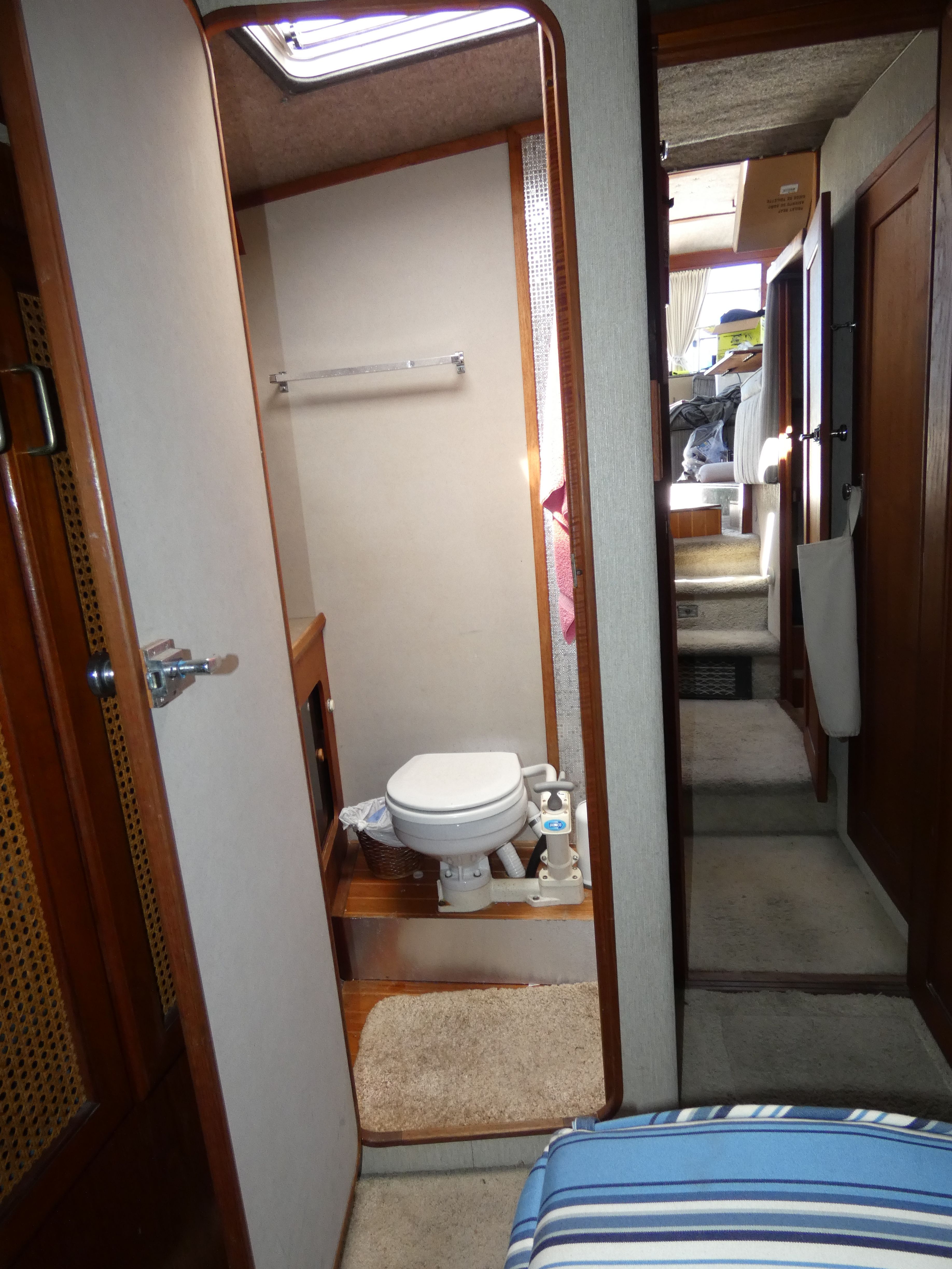 Interior of 1984 Bayliner 3870 Motoryacht featuring bathroom.