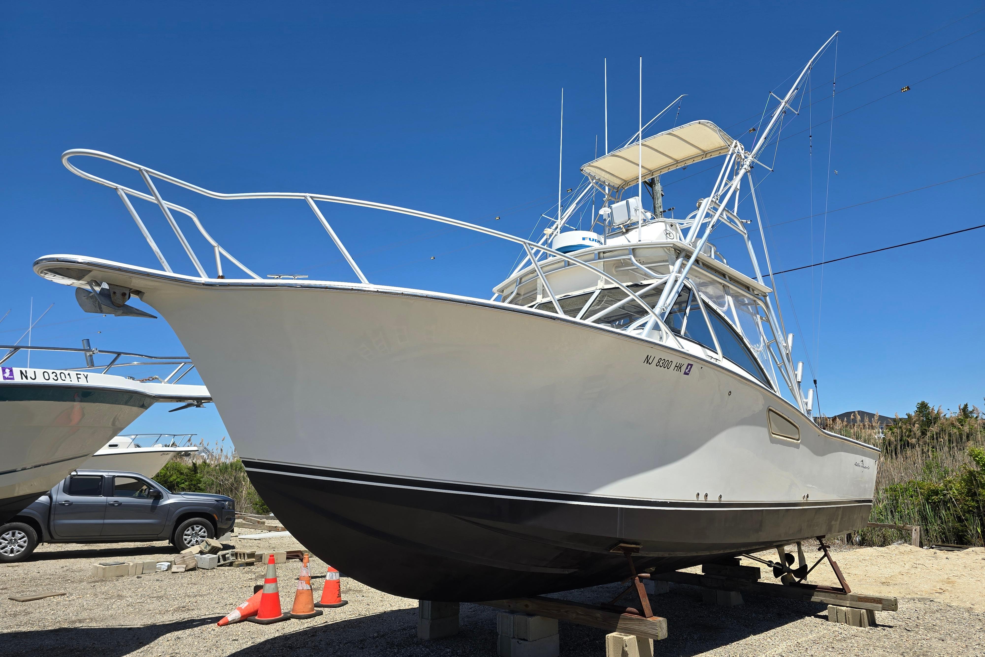 2003 Albemarle 305 Express Fisherman