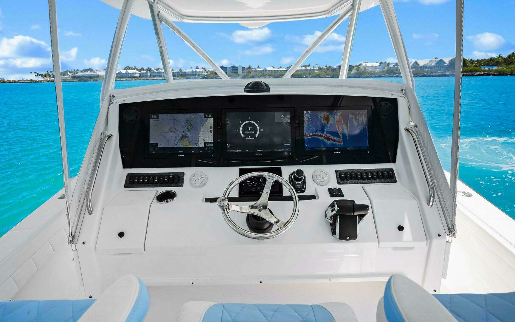 2018 Regulator 41 Center Console - Image 43