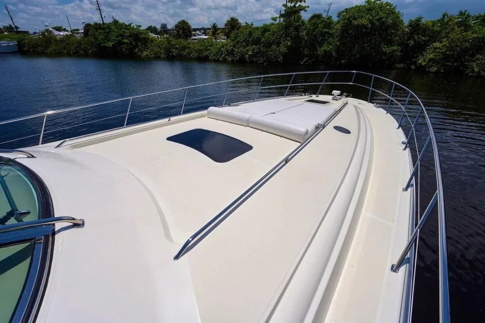 2004 Sea Ray 550 Sundancer - Image 9