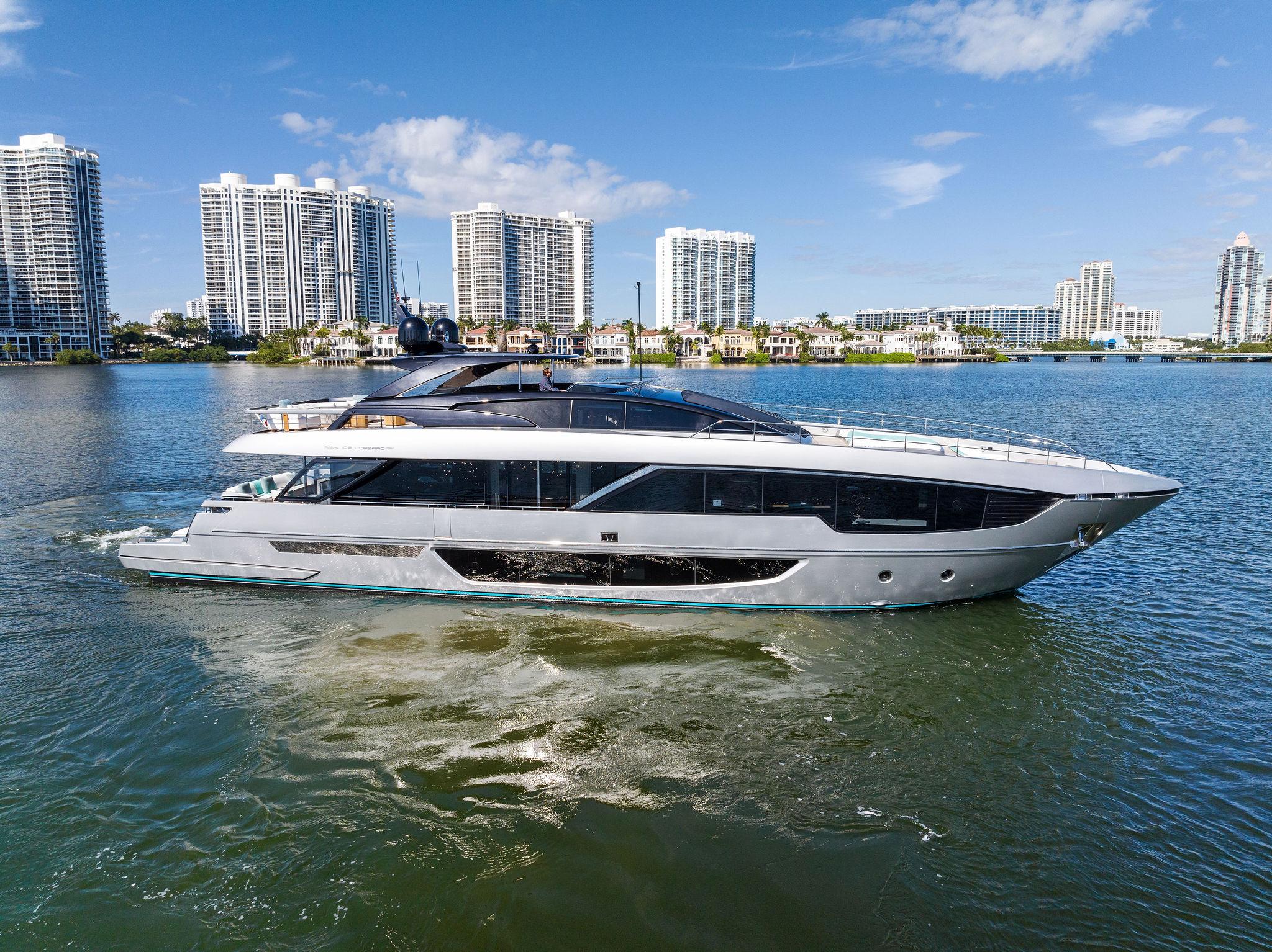 2024 Riva 102' Corsaro Super