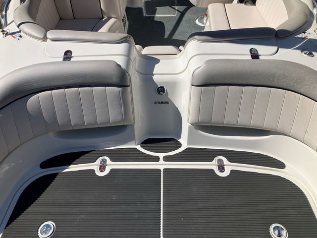 2009 Yamaha Boats AR230 HO - 9