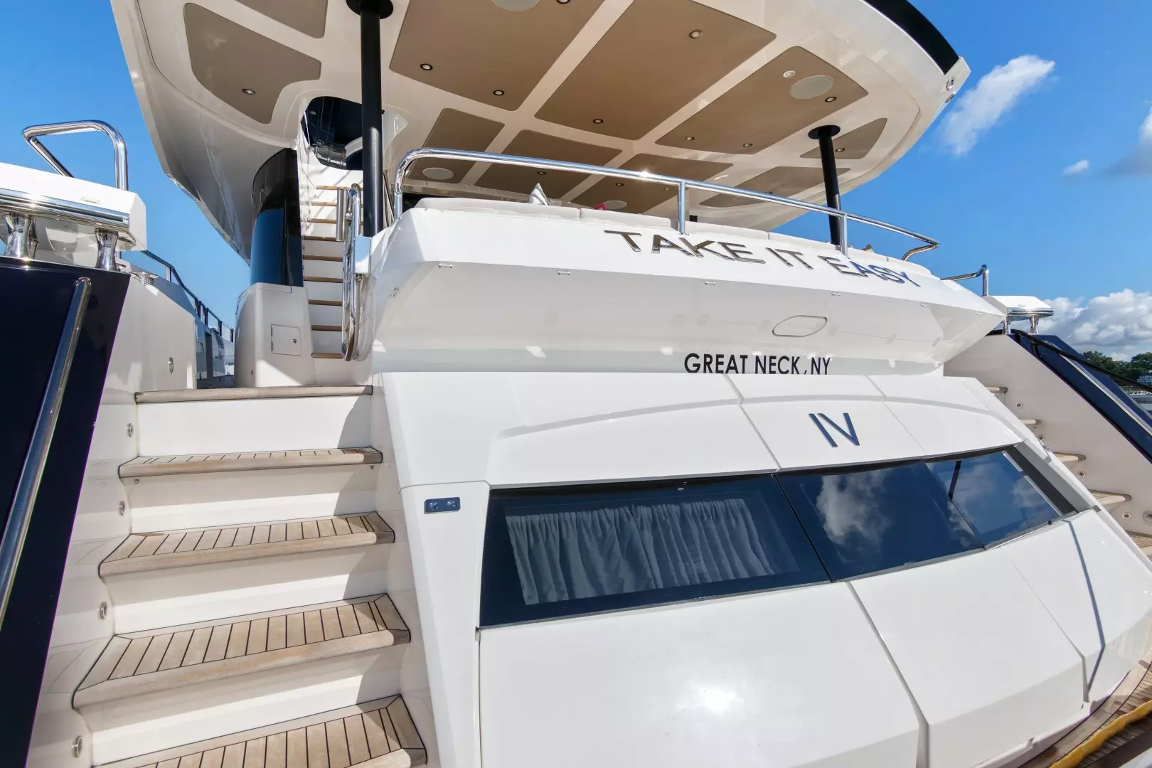 2019 Sunseeker 86 Yacht - Image 12