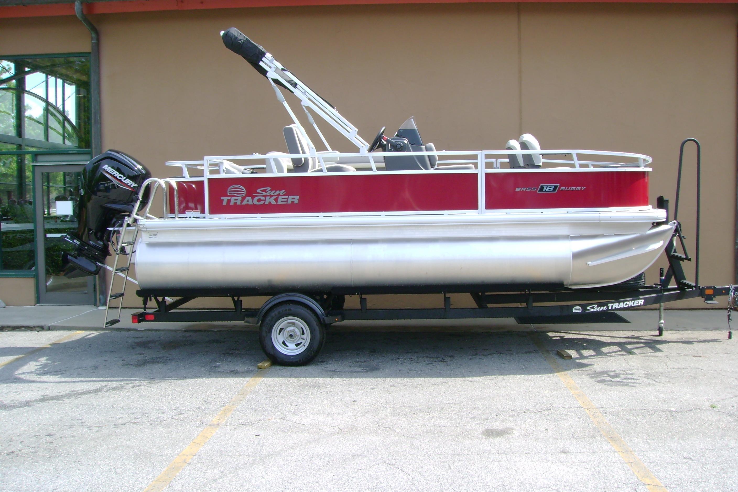 2026 Sun Tracker Bass Buggy 18 DLX