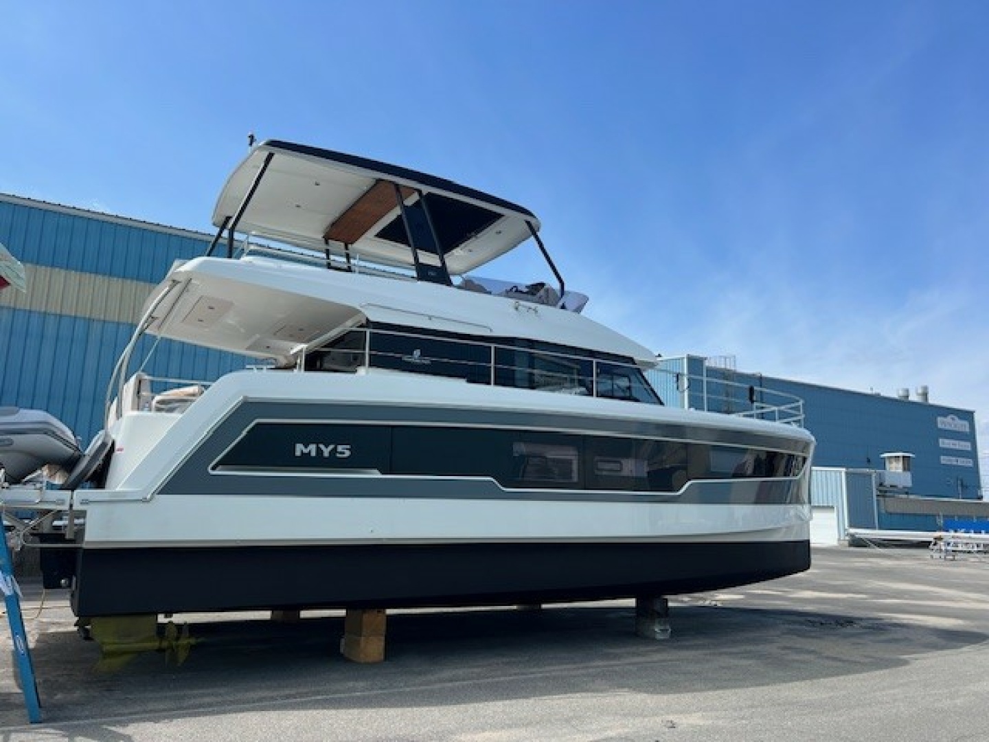 2024 Fountaine Pajot MY 5 - Image 6