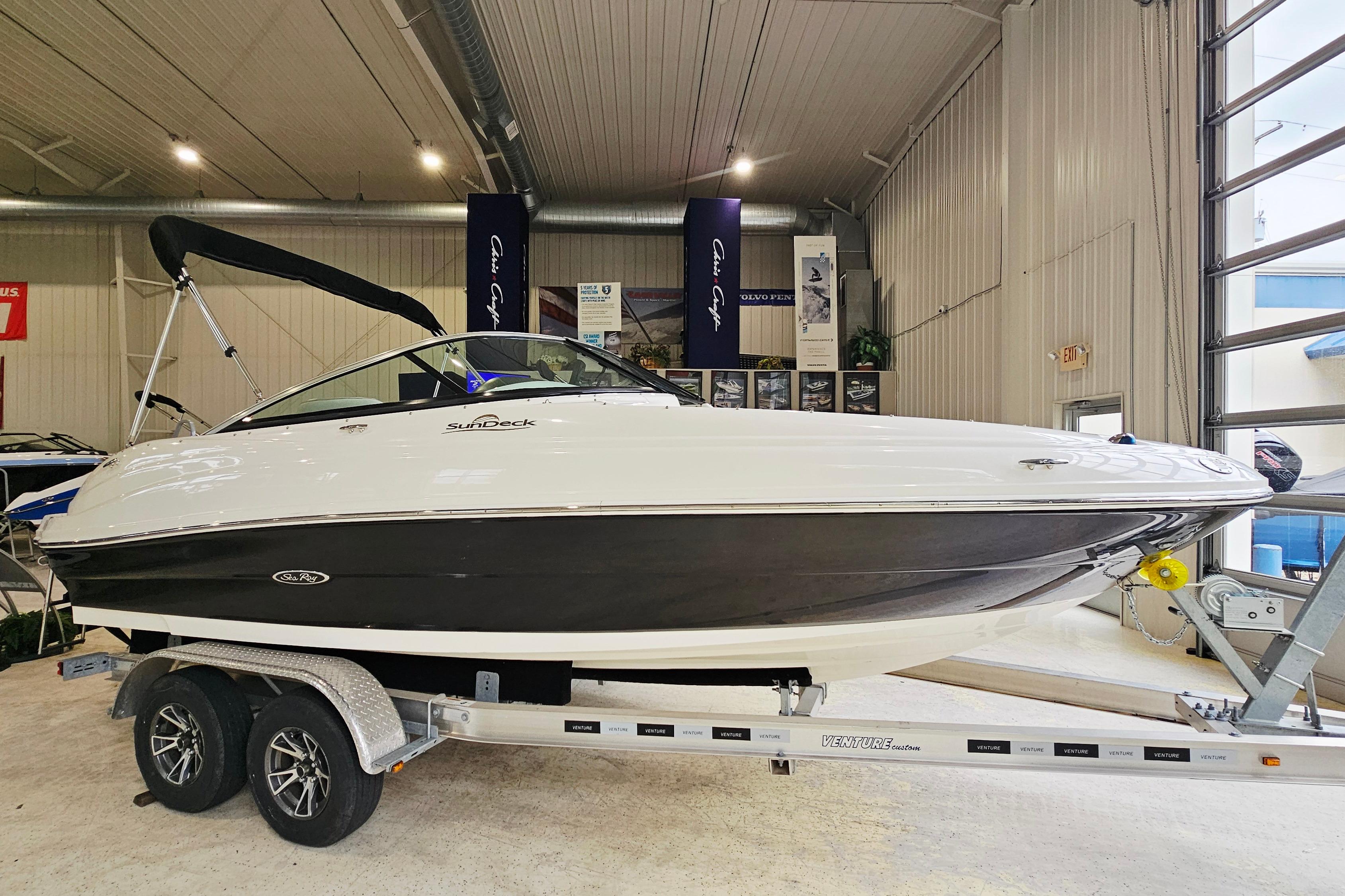 2012 Sea Ray 200 Sundeck