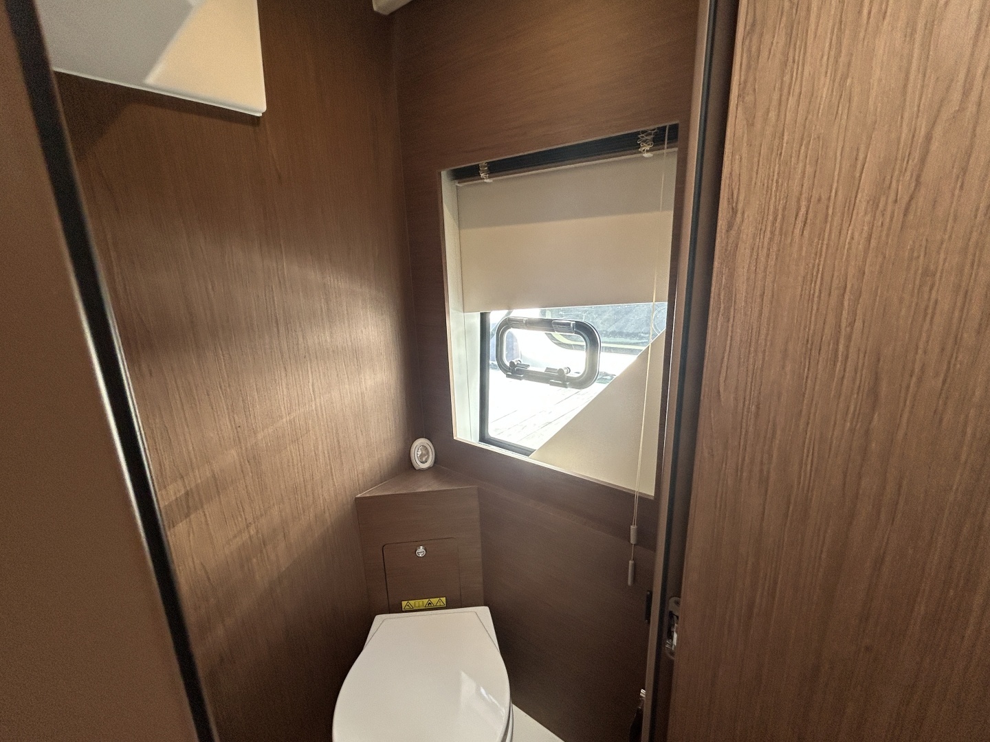 2018 Beneteau 50 GRAN TURISMO - Image 40