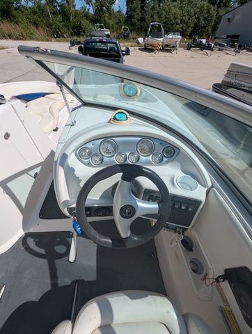2004 Monterey 248 Ls - 6