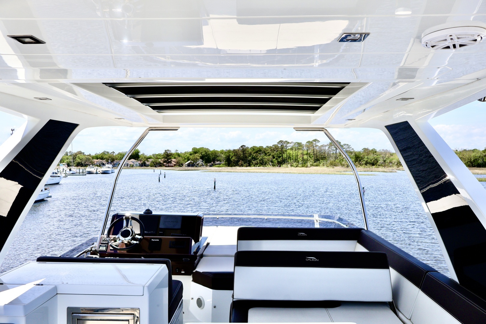 2022 Galeon 500 FLY - Image 23