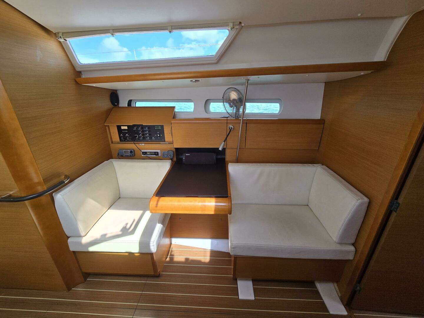 2013 Jeanneau Sun Odyssey 409 - Image 12