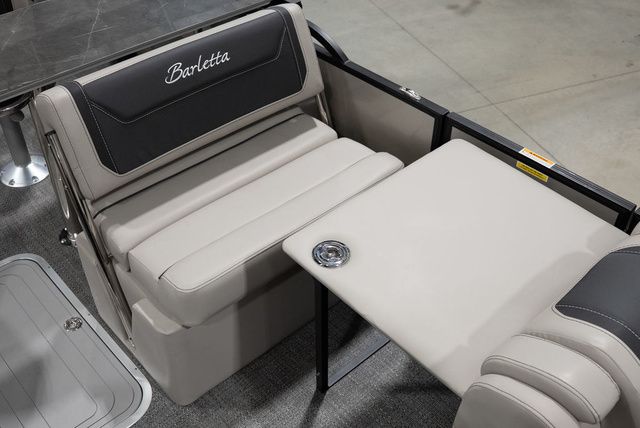 2026 BARLETTA BOATS Cabrio 24UE - 10
