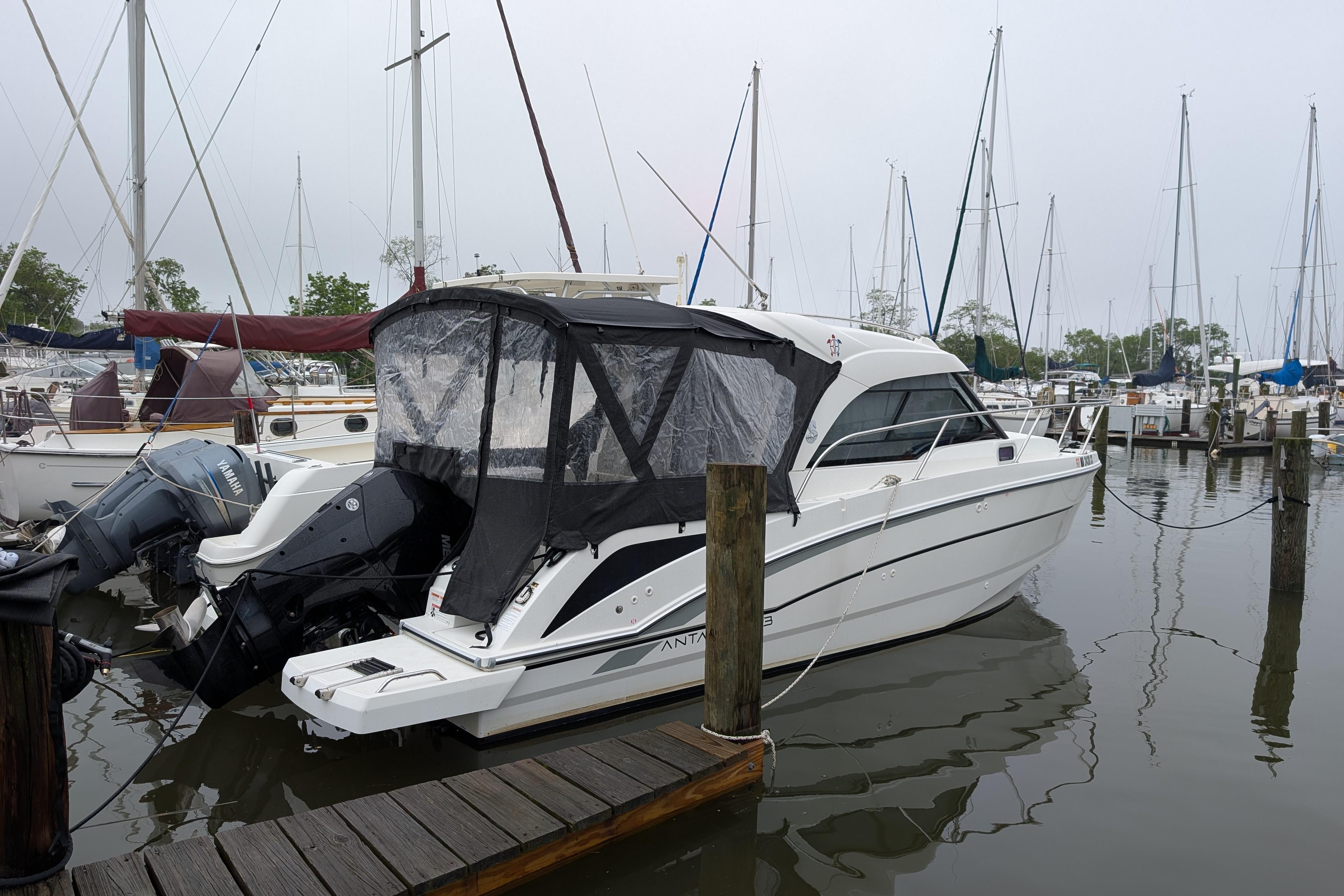 2019 Beneteau Antares 23
