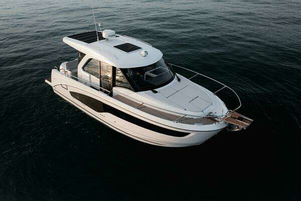 2026 Beneteau Antares 9 V2
