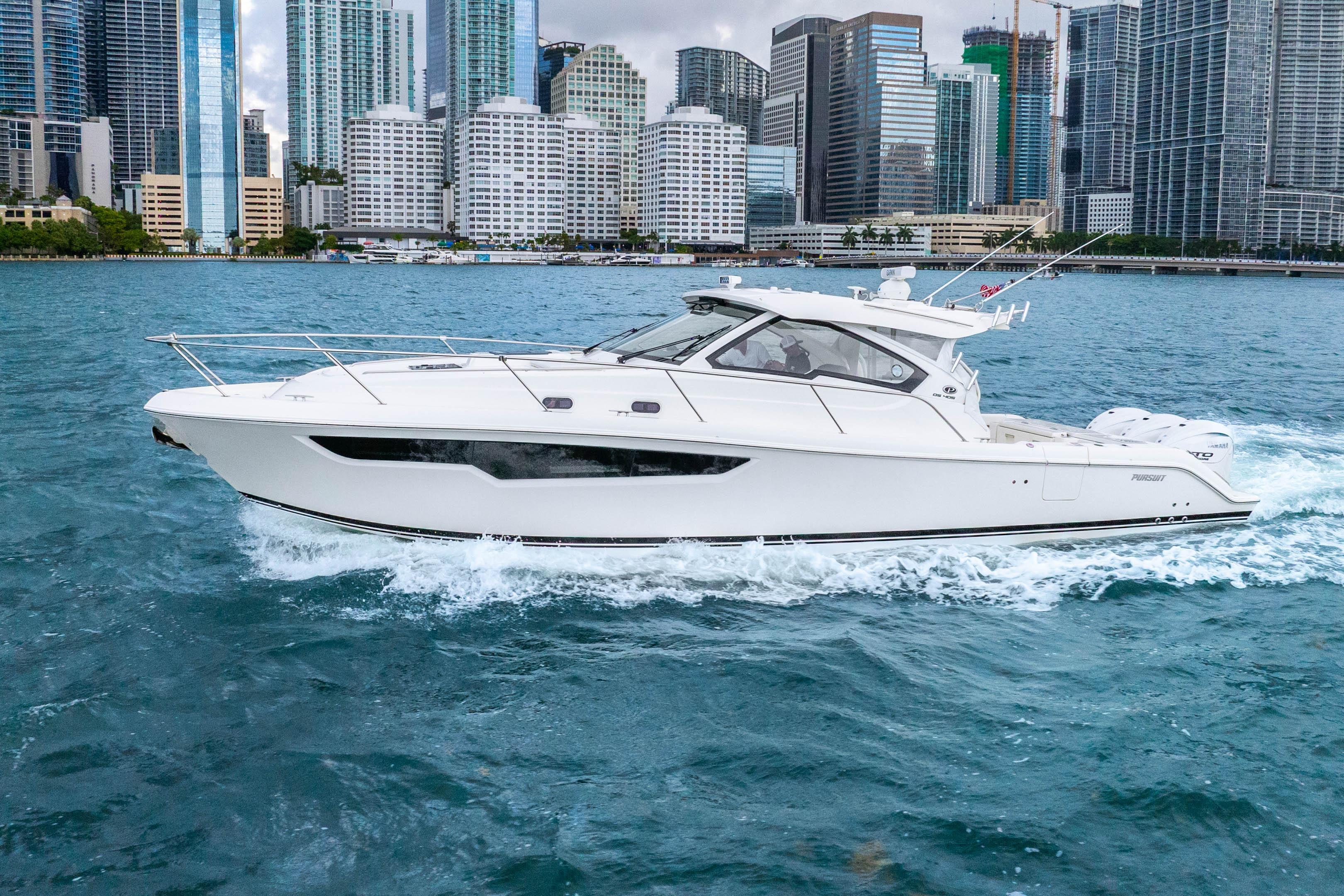 2026 Pursuit OS 405 Offshore