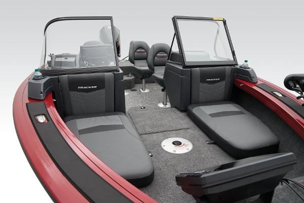 2025 Tracker Targa V-19 Combo - 23