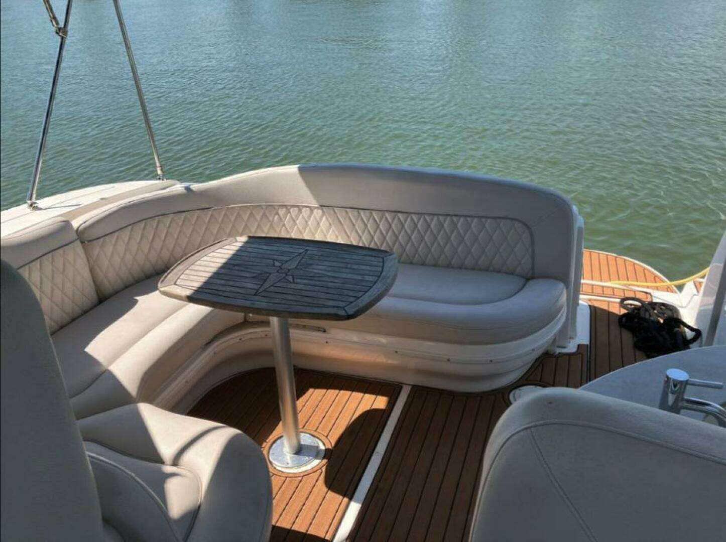 2002 Sea Ray 320 Sundancer - Image 49