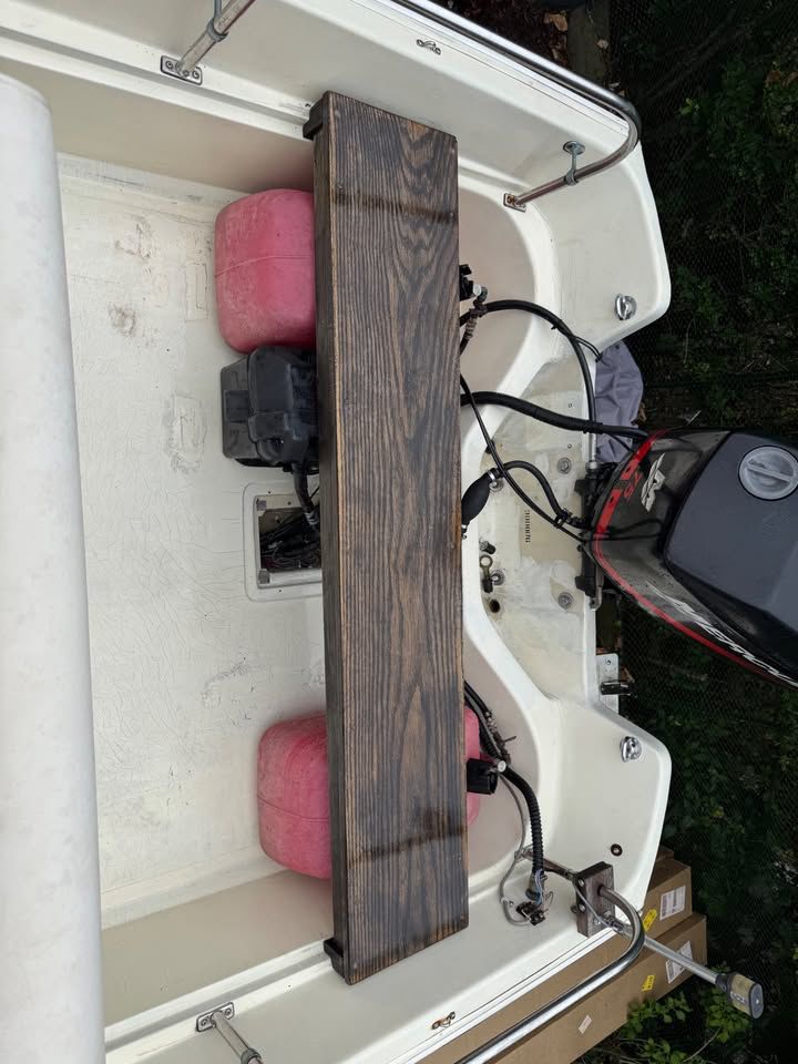 1976 Boston Whaler 17 Montauk - 9