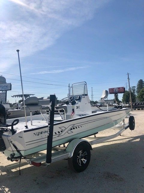 2023 Xpress H20B Bay - 5