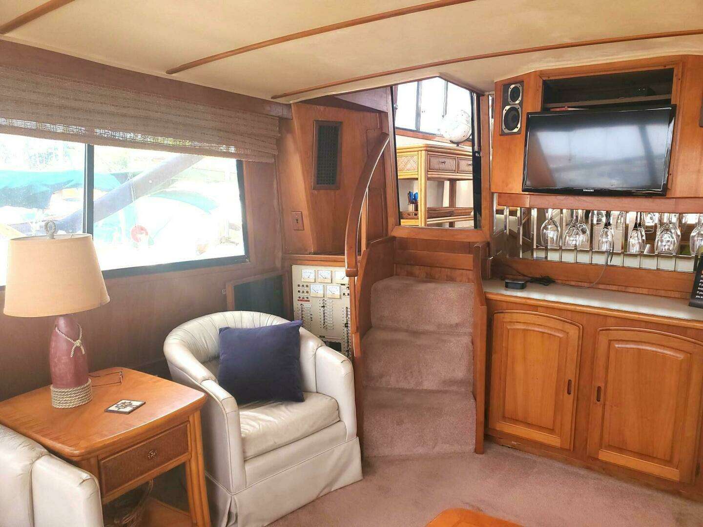 1985 Californian 5239 Cockpit Motor Yacht - Image 20