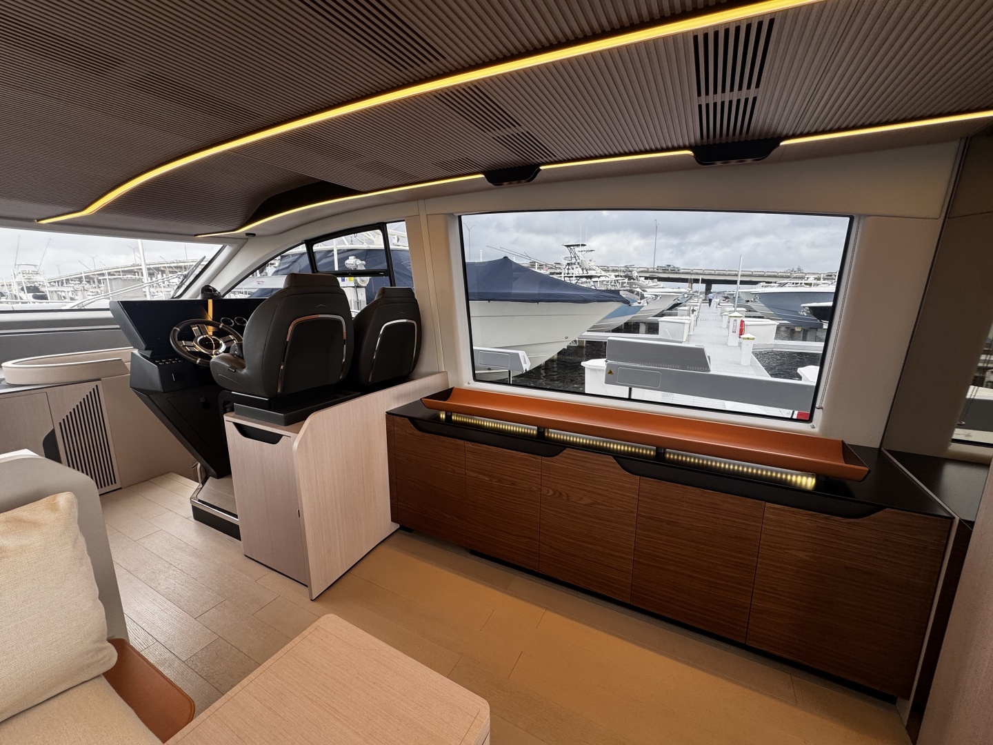 2026 Azimut S7 - Image 17