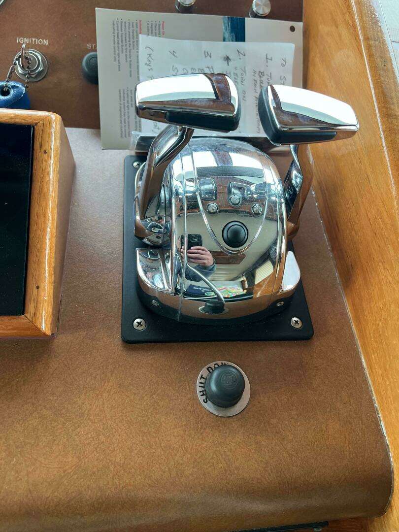 1984 Hatteras 61 CPMY - Image 22