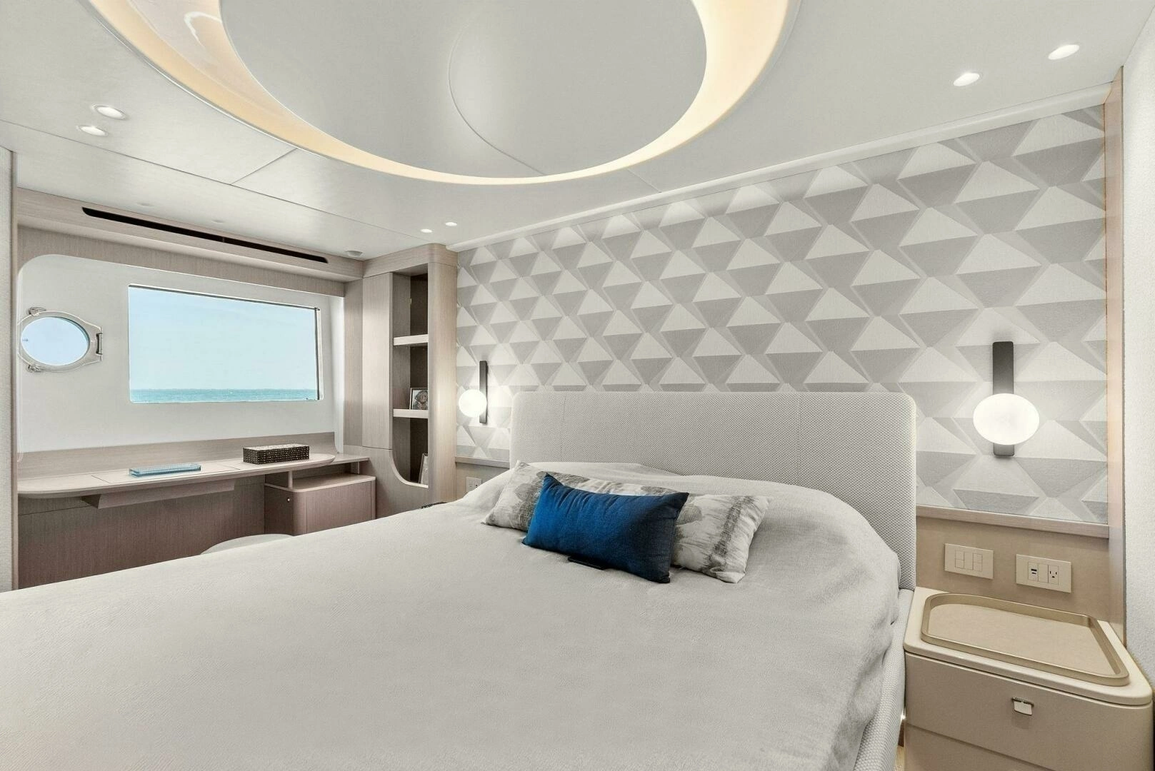 2026 Absolute 70 Navetta - Image 21