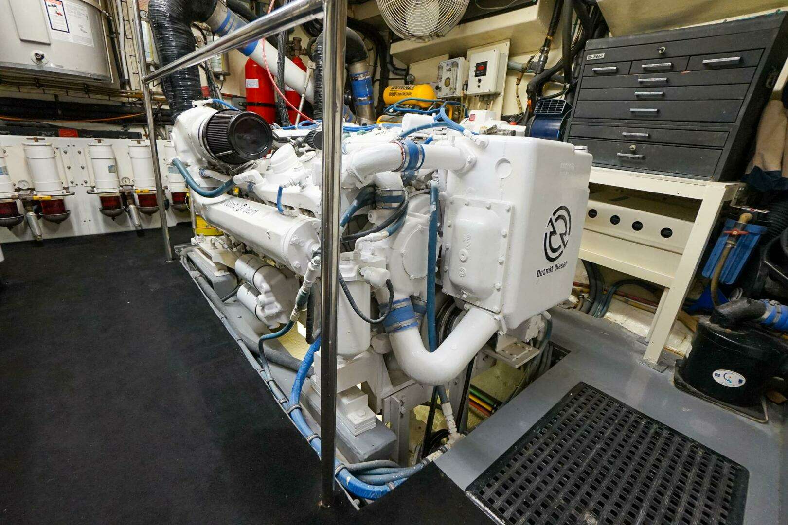 1989 Hatteras 80 Cockpit Motor Yacht - Image 58