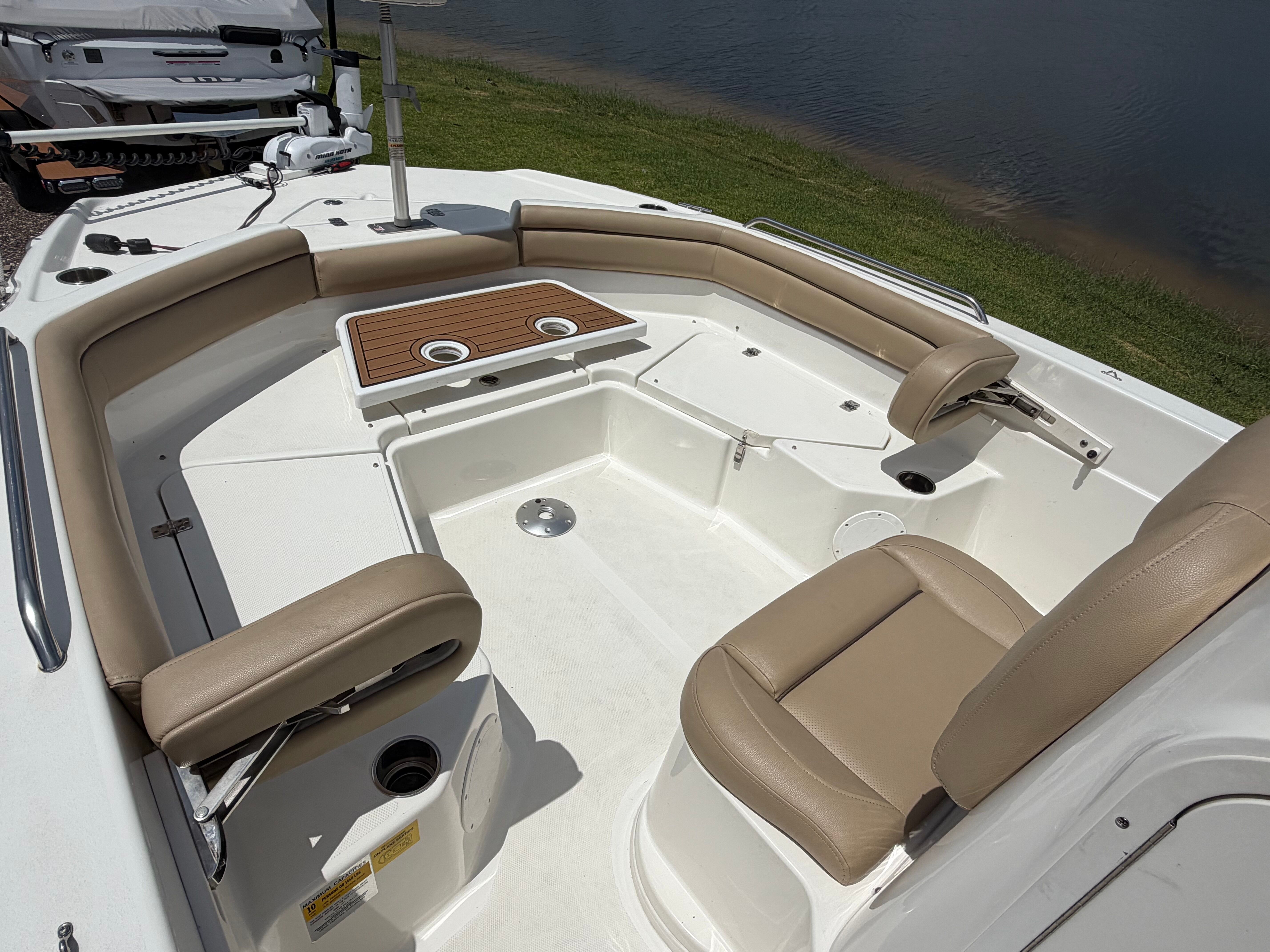 2020 NAUTICSTAR 211 HYBRID DLX - Image 9