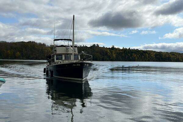 1976 Bass Harbor Boat Co Flybridge Cruiser
