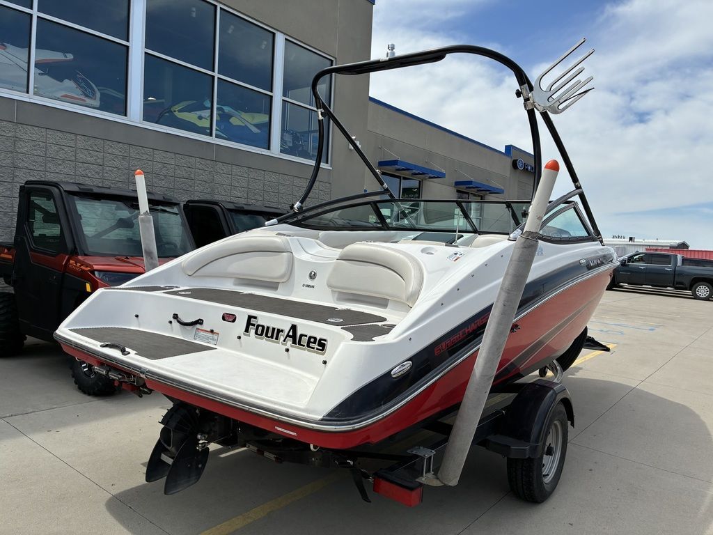 2013 Yamaha Boats AR192 - 10