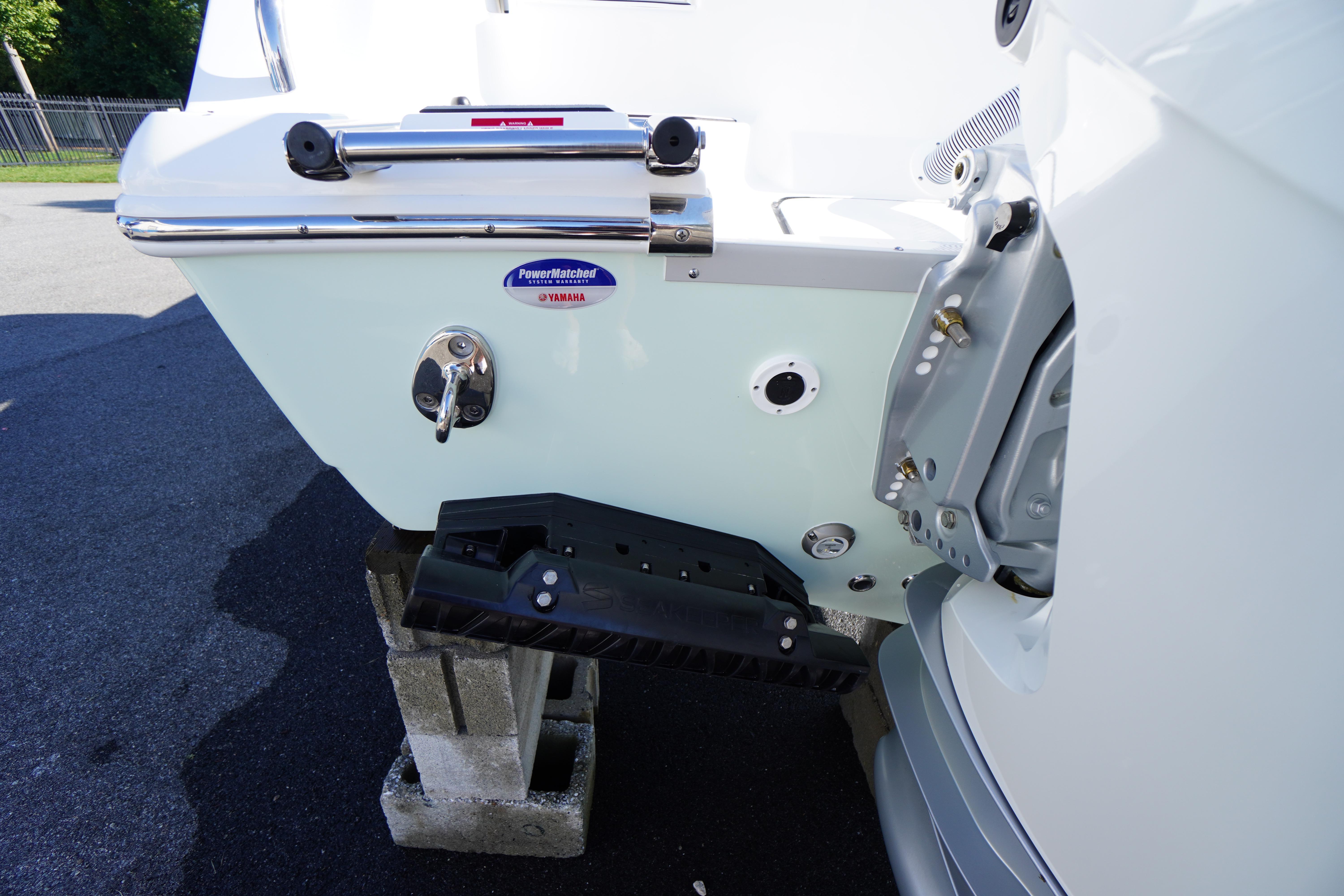 2026 Tidewater 272 LXF boat transom with Yamaha PowerMatched components.