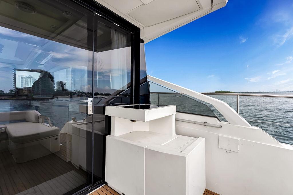 Luxury Fairline Targa 58 yacht deck with ocean view, 2012 model.