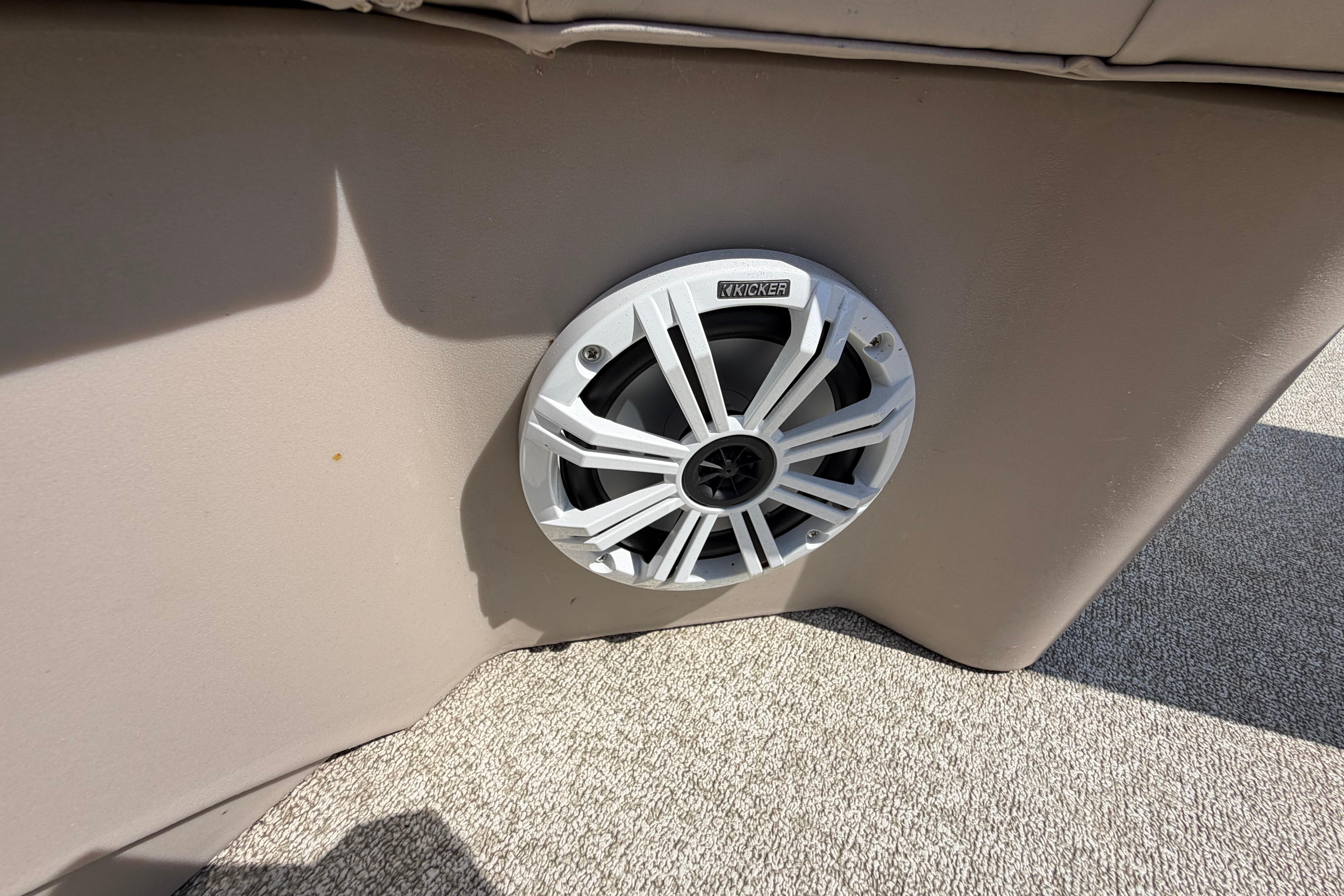 Kicker speaker installed on a 2017 Bennington 25 SSXAPG boat interior.