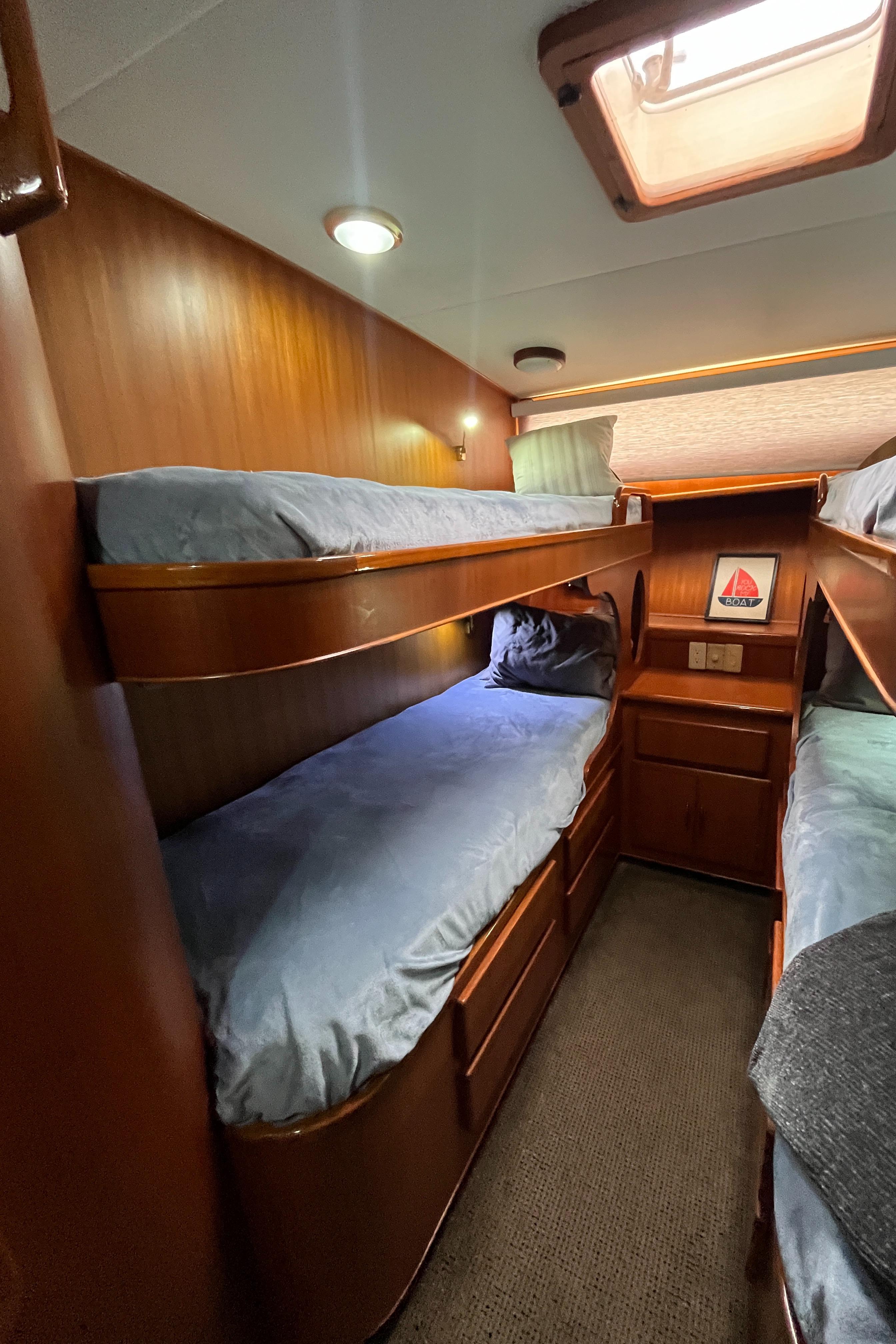 1999 Mikelson Long-Range Luxury Sportfisher - 54